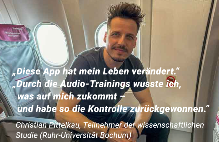 Christian Pittelkau im Flugzeug: CalmFly-Testimonial mit Zitat zur Audio-Training-Erfahrung und wissenschaftlicher Studie